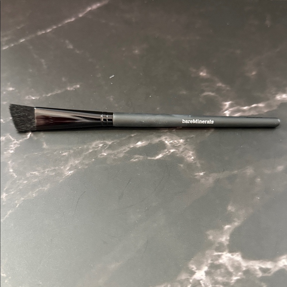 BareMinerals Angled Perfecter Eye Brush